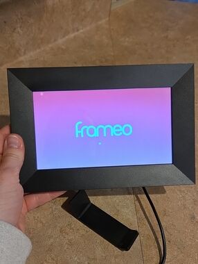 4x6 Frameo Digital Photo Frame in Black